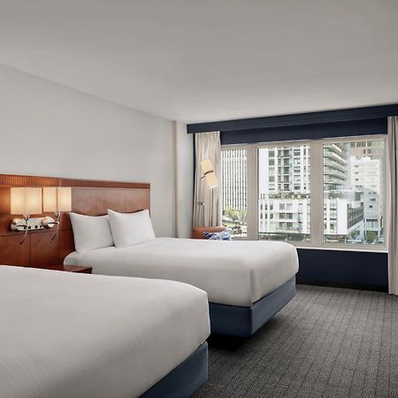 Courtyard By Marriott Halifax Downtown Hotel Екстериор снимка