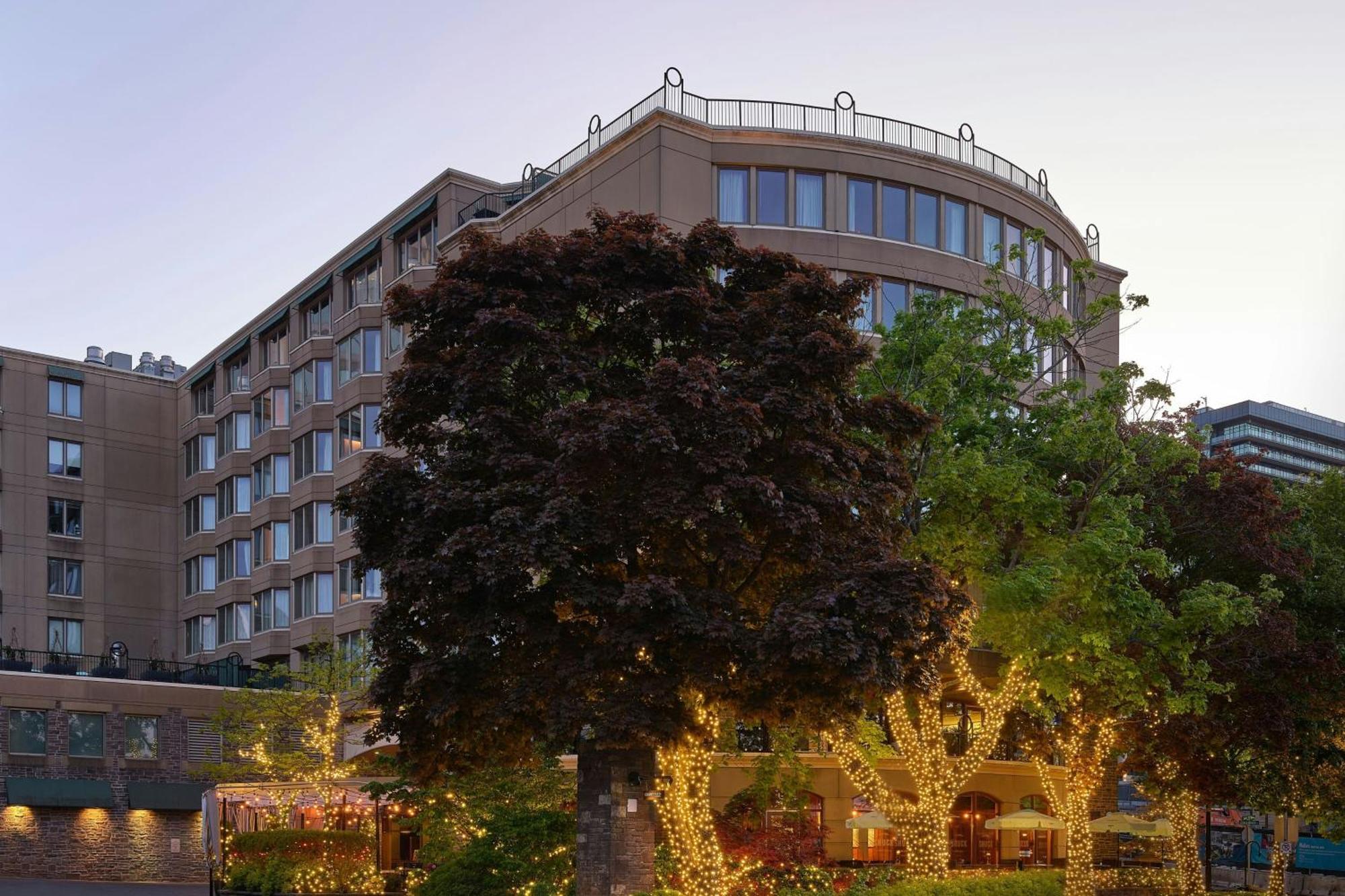 Courtyard By Marriott Halifax Downtown Hotel Екстериор снимка