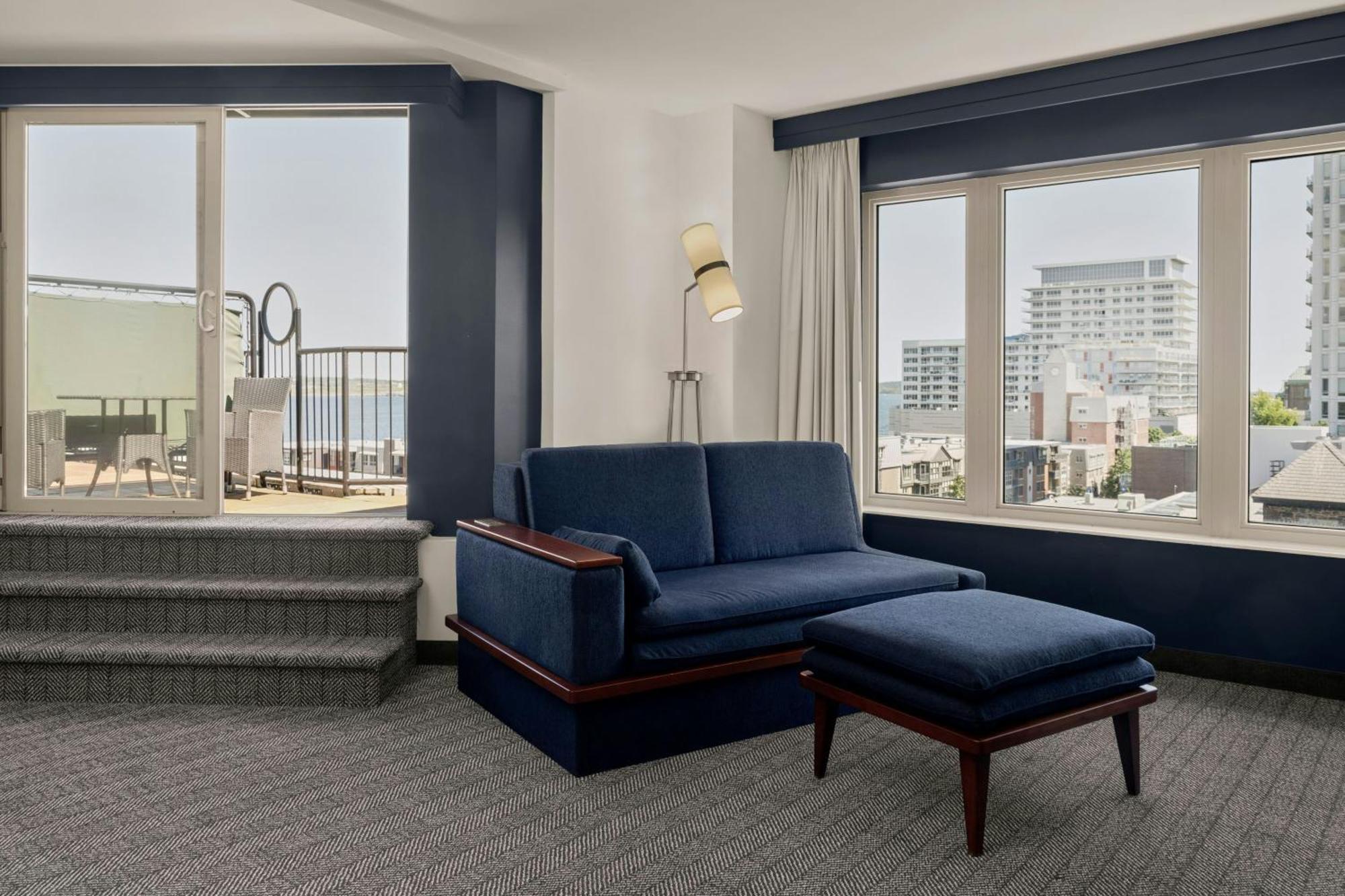 Courtyard By Marriott Halifax Downtown Hotel Екстериор снимка