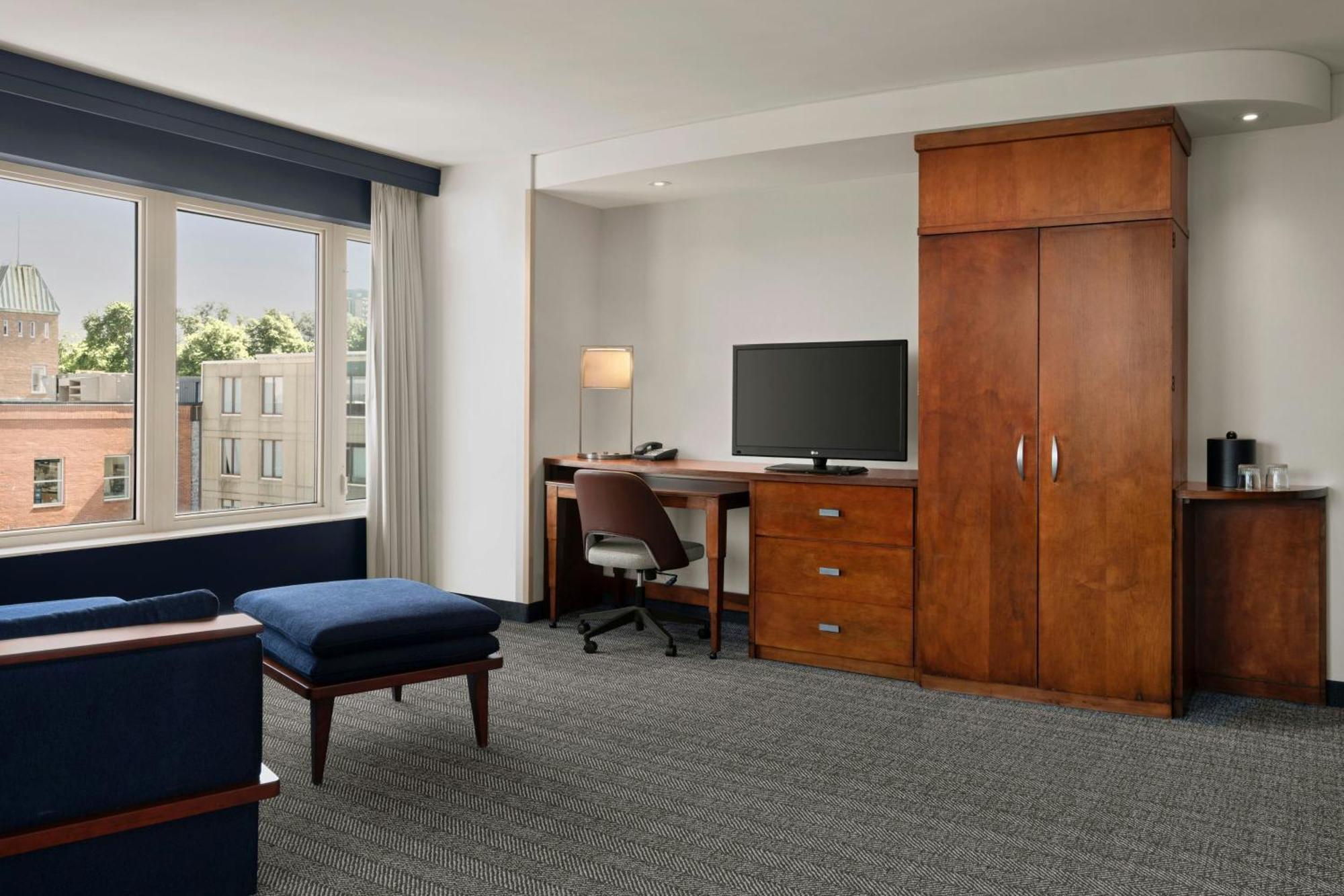 Courtyard By Marriott Halifax Downtown Hotel Екстериор снимка