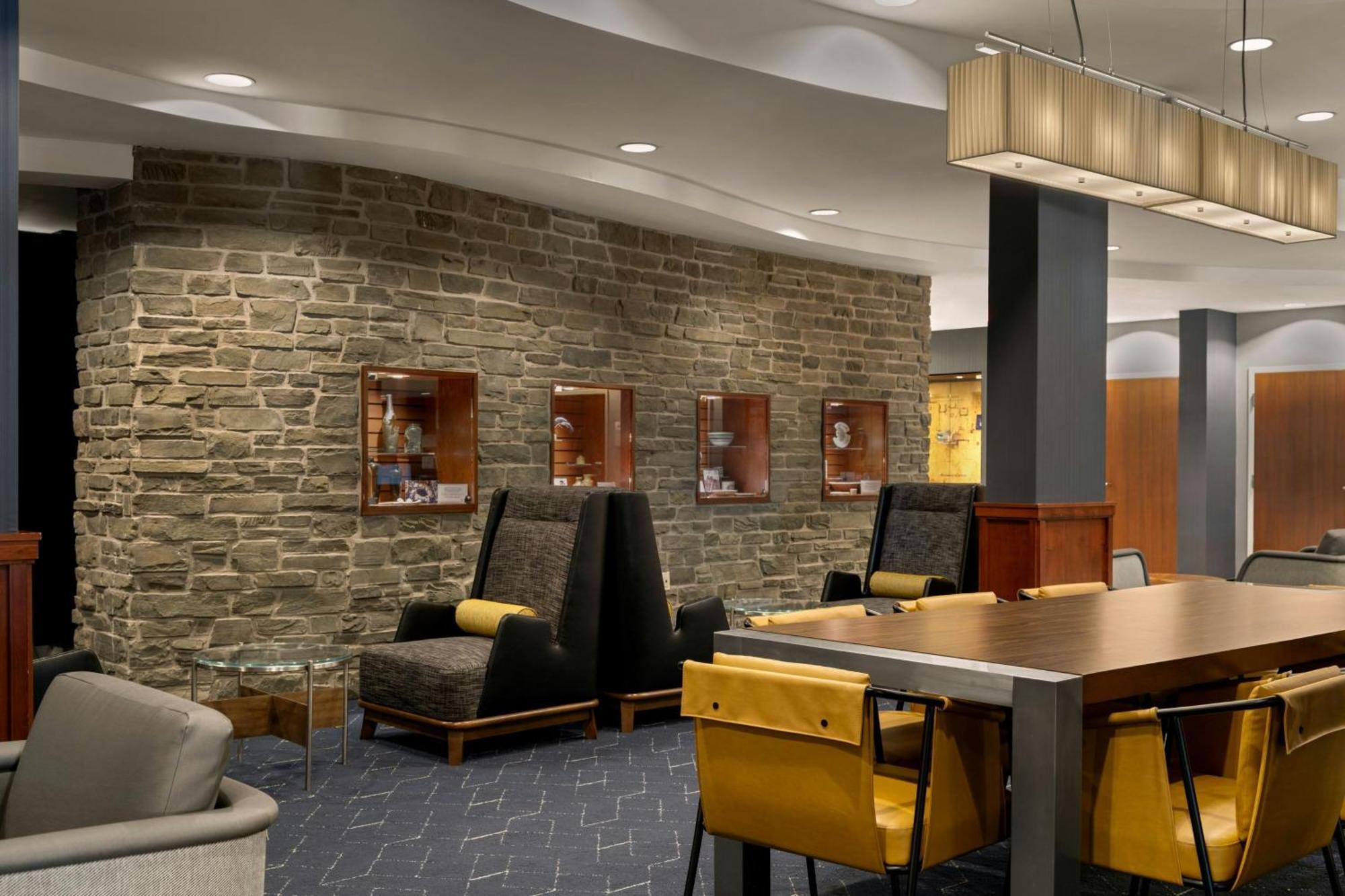 Courtyard By Marriott Halifax Downtown Hotel Екстериор снимка
