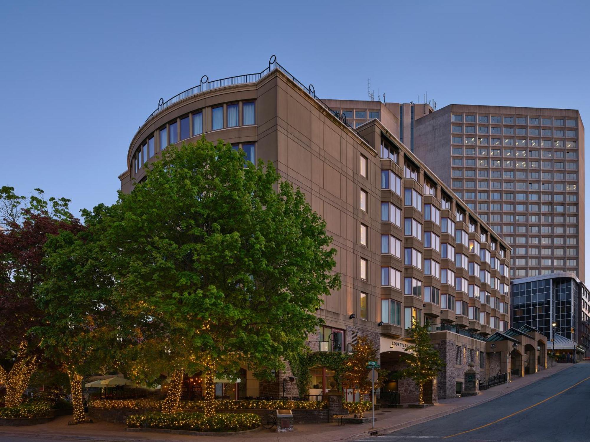 Courtyard By Marriott Halifax Downtown Hotel Екстериор снимка