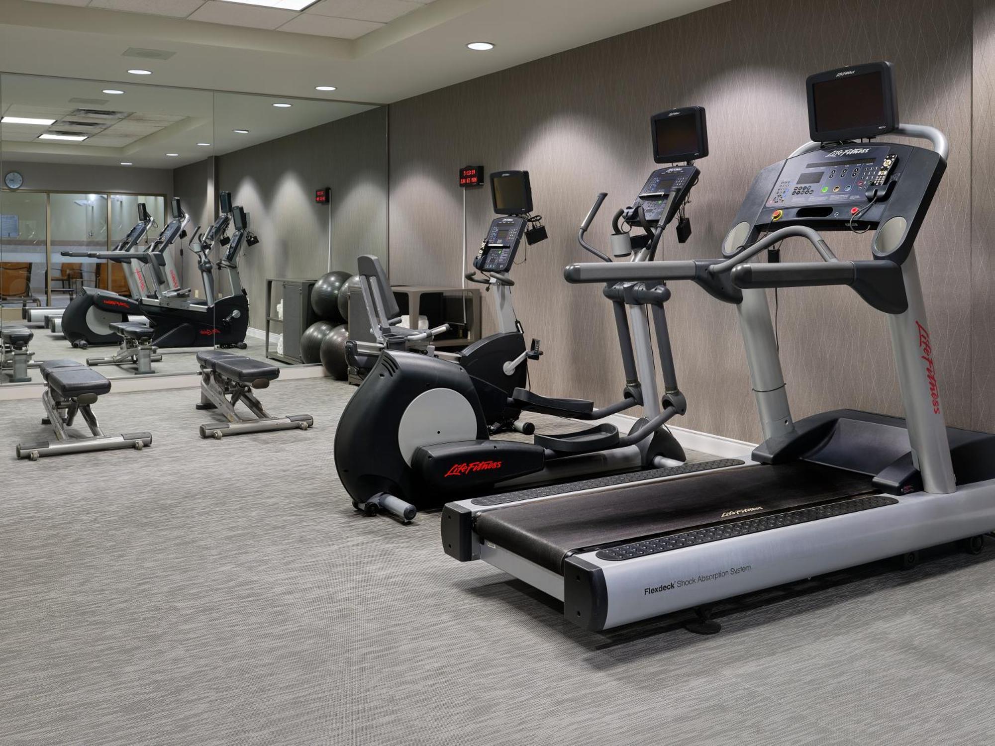 Courtyard By Marriott Halifax Downtown Hotel Екстериор снимка