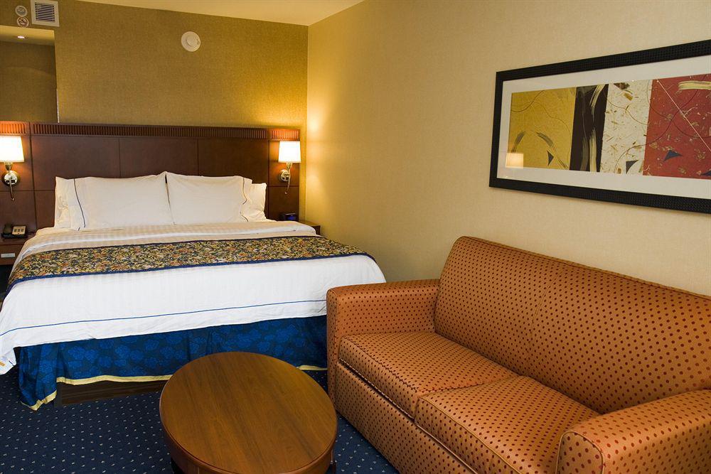 Courtyard By Marriott Halifax Downtown Hotel Екстериор снимка